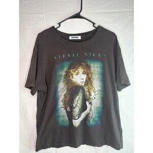 Daydreamer Stevie Nicks Graphic T Shirt Women's Medium Charcoal Gray